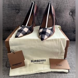 Women's Aubri Pointed Toe Pumps Dark Birch.  Brand new, never worn.